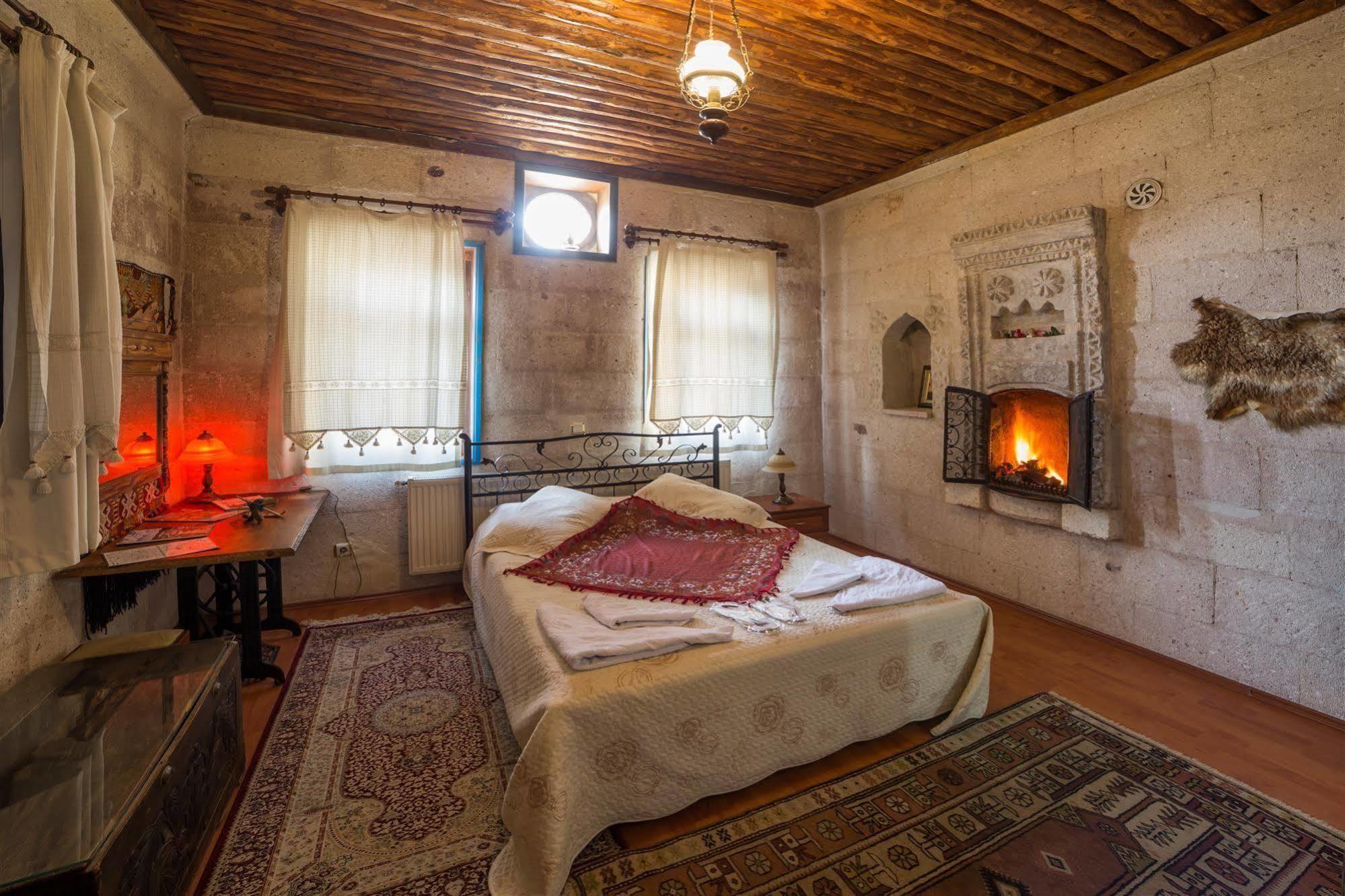 Oriental Cave Suites Гьореме Екстериор снимка