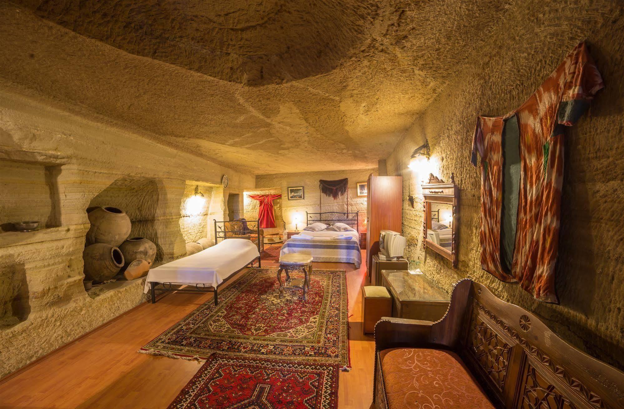 Oriental Cave Suites Гьореме Екстериор снимка